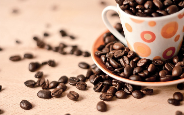 Coffee cup coffee beans table #5 free wallpaper for desktop - medium preview image