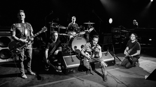 Men guitar stage microphone sitting free wallpaper for desktop - medium preview image