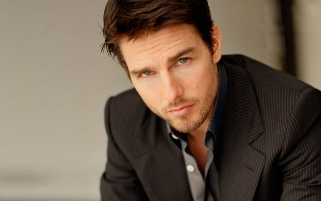 Man suit hologram tomfinland danscott free wallpaper for desktop - medium preview image