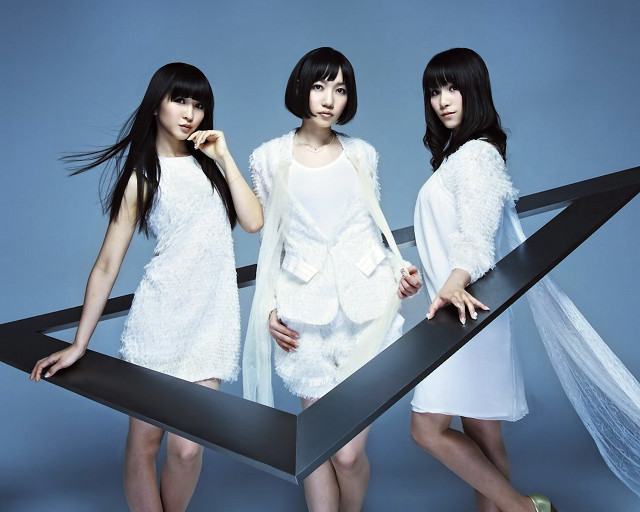 Three women white dresses blue free wallpaper for desktop - medium preview image