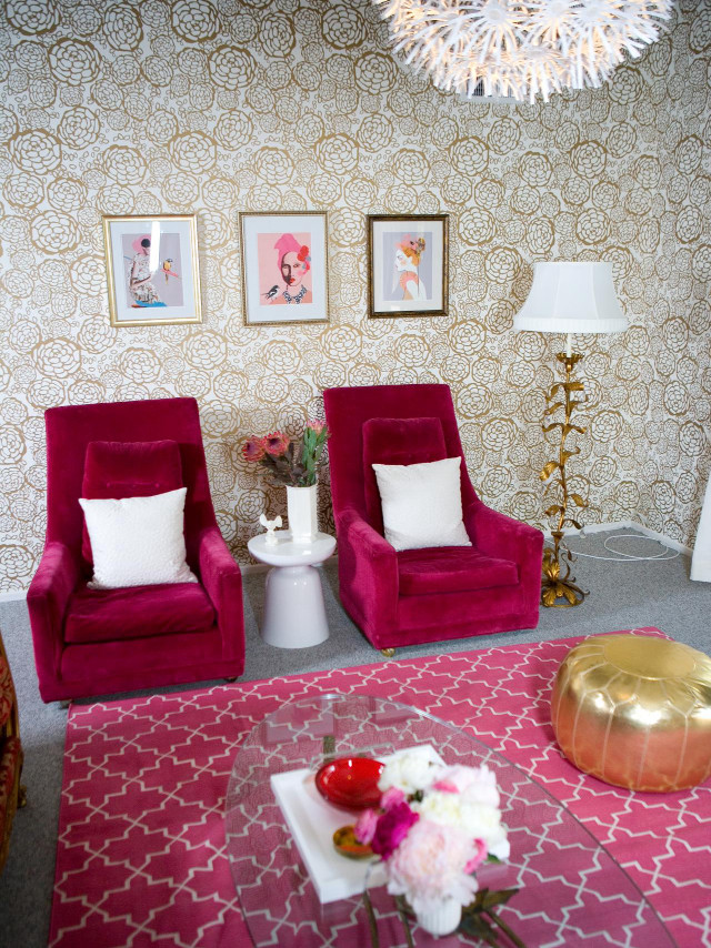 Living room chairs table vase free wallpaper for mobile - medium preview image