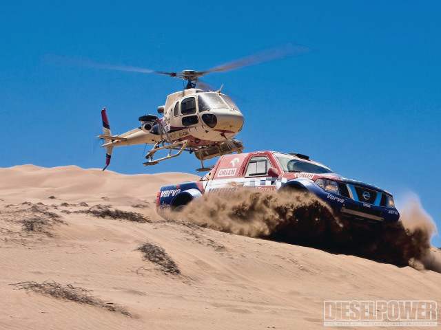 Helicopter truck desert person air free wallpaper for desktop - medium preview image
