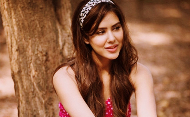 Woman red dress tree woods free wallpaper for desktop - medium preview image