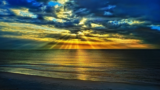 Sunset ocean clouds sun rays #2 free wallpaper for desktop - medium preview image