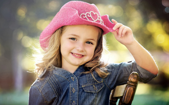 Little girl pink hat smiling #3 free wallpaper for desktop - medium preview image
