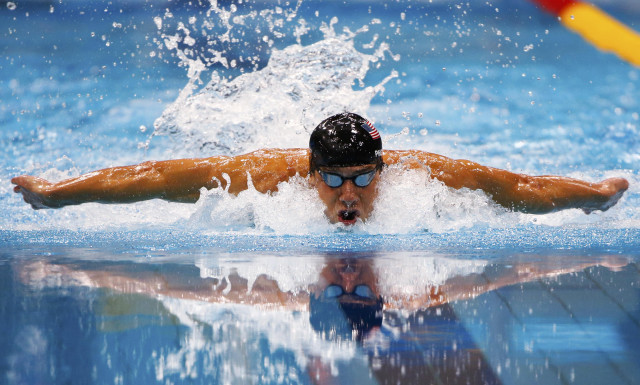 Swimmer black cap goggles blue free wallpaper for desktop - medium preview image