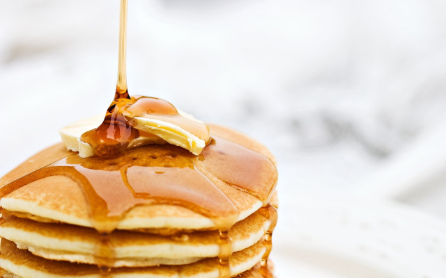 Pancakes syrup banana plate fork free wallpaper for desktop - medium preview image