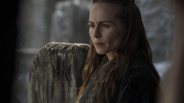 Woman long hair wooden structure free wallpaper for desktop - medium preview image