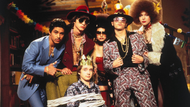 Costume party group photo hats free wallpaper for desktop - medium preview image