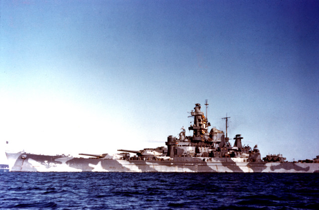 Battleship ocean boat sky water free wallpaper for desktop - medium preview image