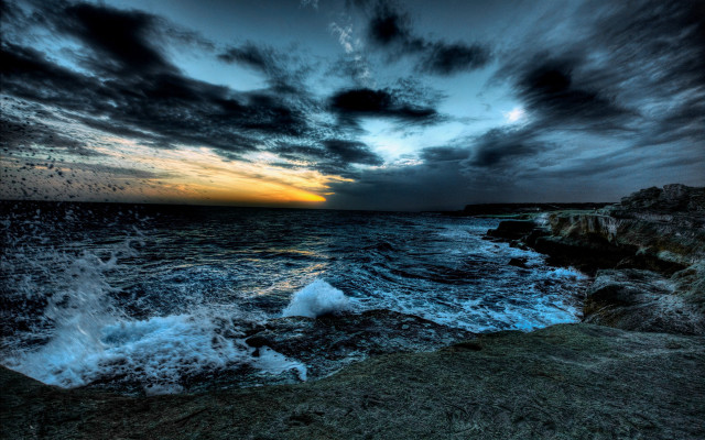 Cloudy sky ocean waves crashing free wallpaper for desktop - medium preview image