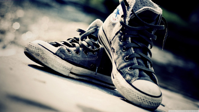 Black white converse shoes sidewalk free wallpaper for desktop - medium preview image