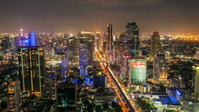 City night lights buildings traffic free wallpaper for desktop - medium preview image