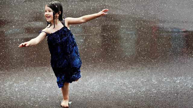 Girl blue dress rain umbrella free wallpaper for desktop - medium preview image