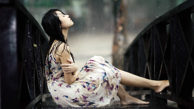 Woman sitting bridge rain blackhair free wallpaper for desktop - medium preview image