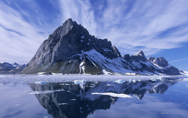 Mountain ice floating water blue free wallpaper for desktop - medium preview image