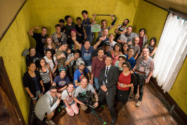 Group people room camera video free wallpaper for desktop - medium preview image