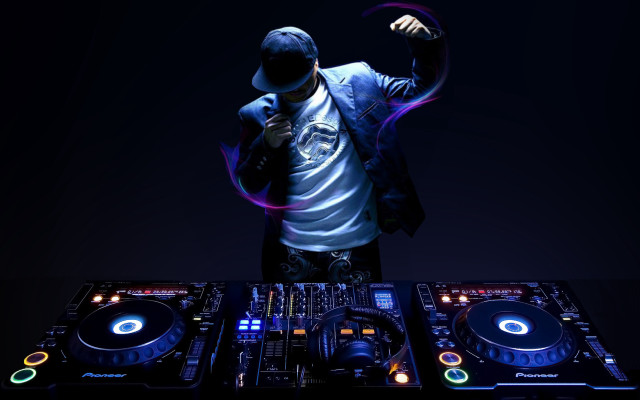 Dj mixing music turntable hat #3 free wallpaper for desktop - medium preview image