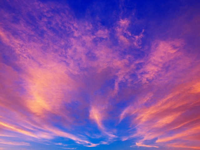 Sunset pink blue clouds beach free wallpaper for desktop - medium preview image