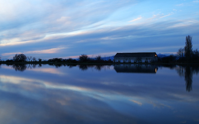 House reflection lake dusk blue #3 free wallpaper for desktop - medium preview image