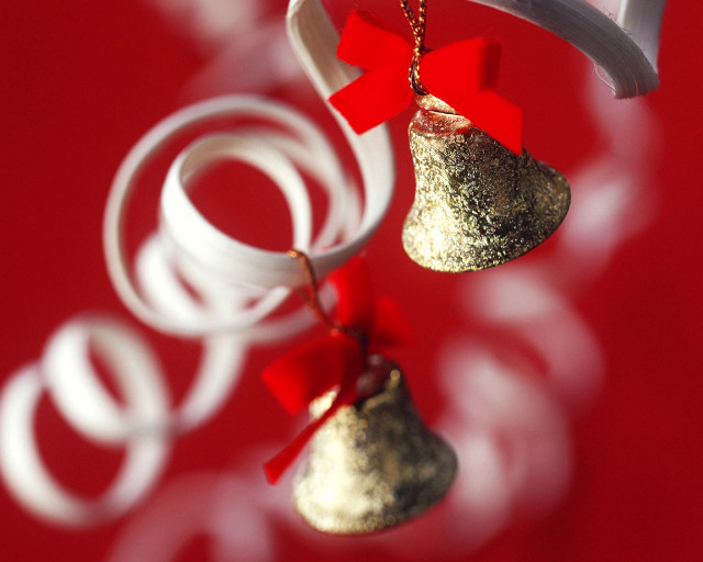 Red background bell red ribbon free wallpaper for desktop - medium preview image