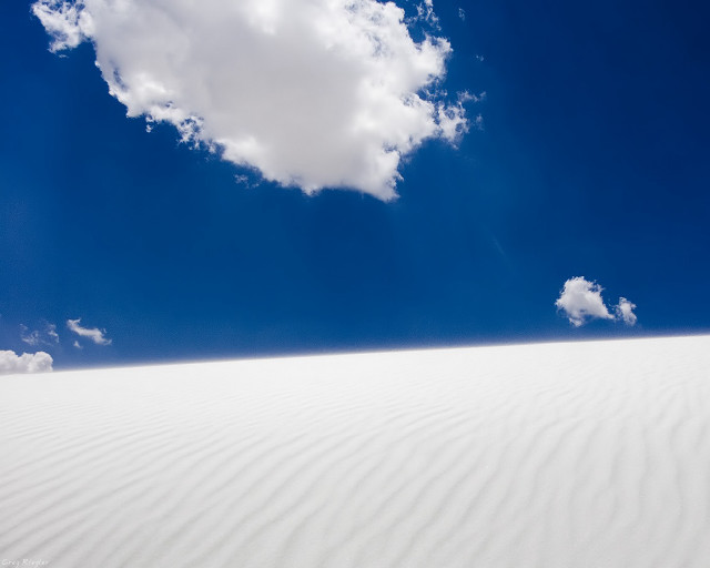 Lone tree white desert blue #2 free wallpaper for desktop - medium preview image