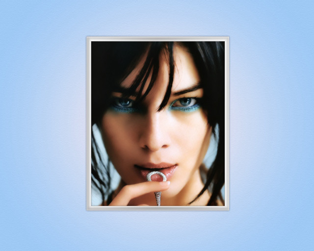 Blue eyed woman ring mouth free wallpaper for desktop - medium preview image