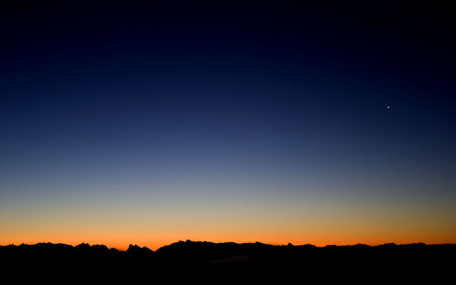 Plane sunset moon minimalism gradient free wallpaper for desktop - medium preview image