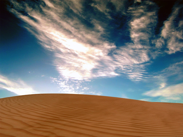 Sand dune blue sky bench free wallpaper for desktop - medium preview image