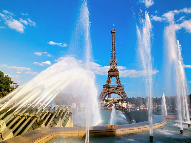 Fountain eiffel tower water paris free wallpaper for desktop - medium preview image