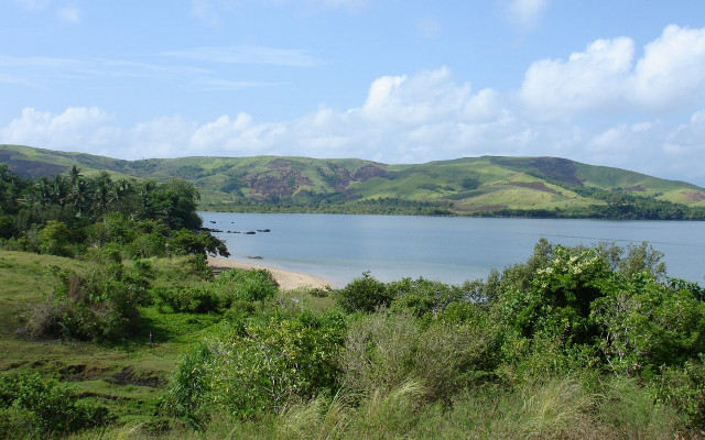 Lake lush hills trees sunny free wallpaper for desktop - medium preview image