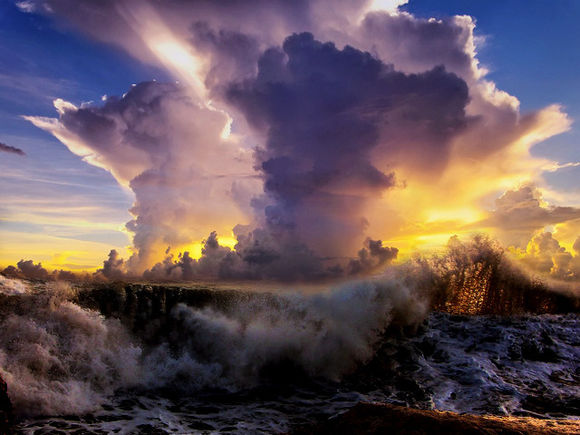 Sunset clouds ocean waves cityscape #2 free wallpaper for desktop - medium preview image