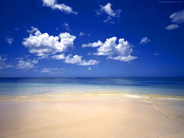 Beach blue sky white clouds free wallpaper for desktop - medium preview image