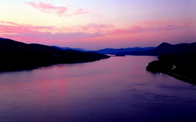River boat sunset mountains pink free wallpaper for desktop - medium preview image