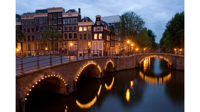 Bridge lights river city night free wallpaper for desktop - medium preview image