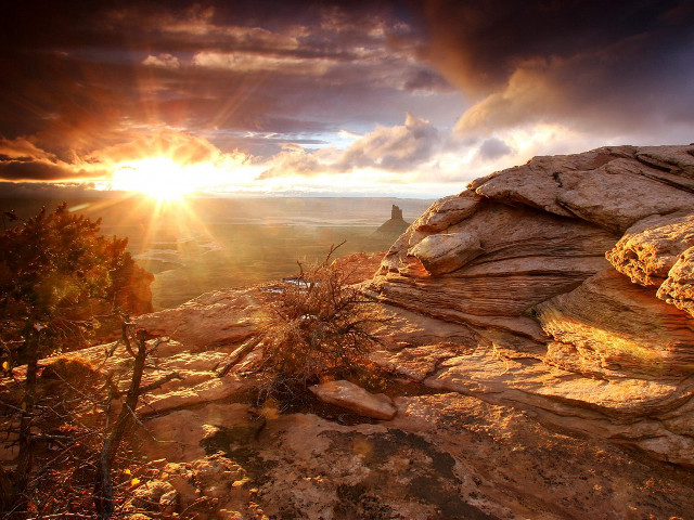 Sunset rocky cliff tree cloudy free wallpaper for desktop - medium preview image