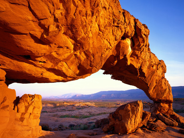 Large rock formation small hole #3 free wallpaper for desktop - medium preview image