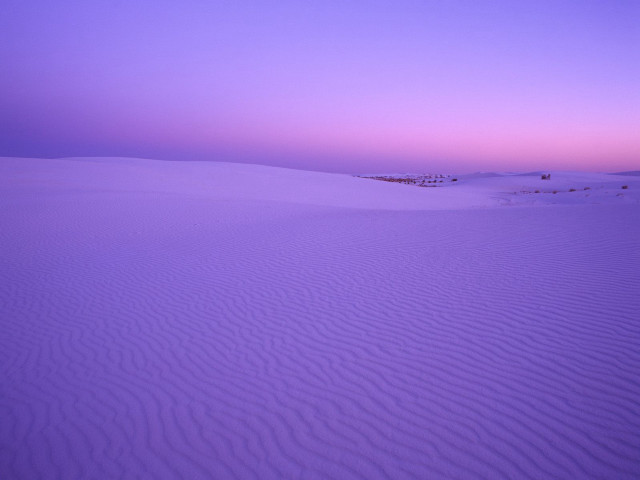 Purple sky sand dunes distant free wallpaper for desktop - medium preview image