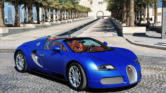Blue bugatti cobblestone street palm free wallpaper for desktop - medium preview image