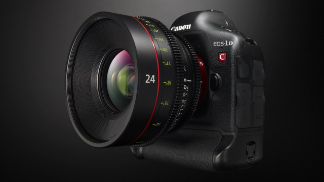 Camera lens black background red #2 free wallpaper for desktop - medium preview image