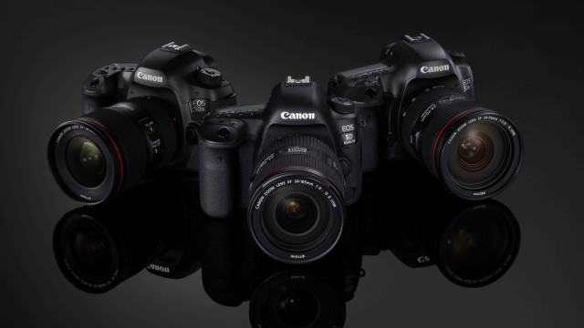 Cameras group table reflection black free wallpaper for desktop - medium preview image