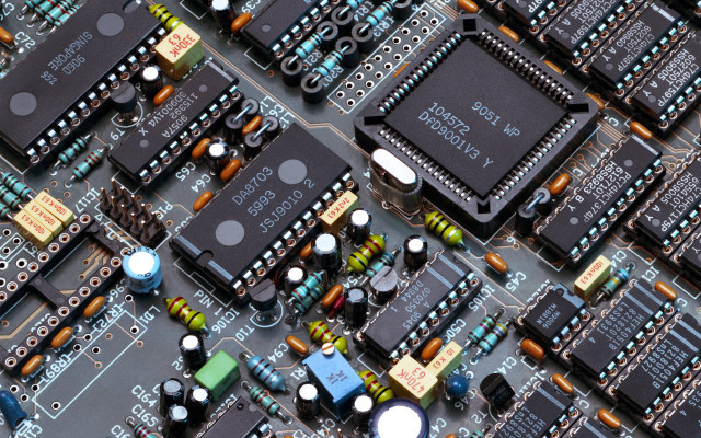 Computer board electronics closeup components free wallpaper for desktop - medium preview image