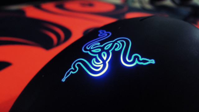Close up mouse neon sticker free wallpaper for desktop - medium preview image
