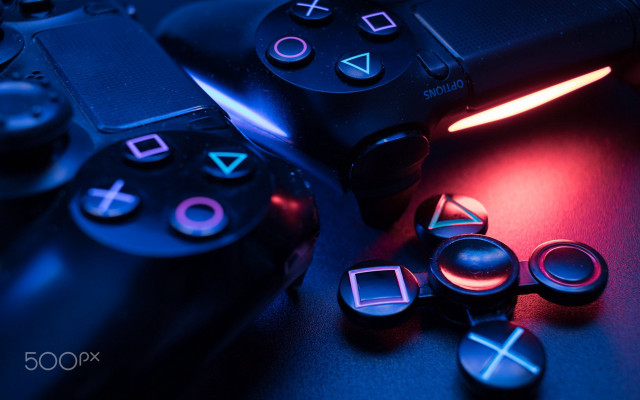 Video game controller table red free wallpaper for desktop - medium preview image