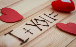 Wooden sign fix hearts nails - a table top free wallpaper