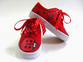 Red shoes ladybug designs pair - red shoe free wallpaper