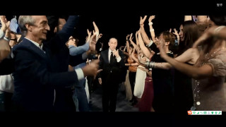 Dancing people hands up background - eric de kolb free wallpaper