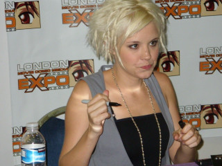 Woman necklace table water microphone - net art free wallpaper