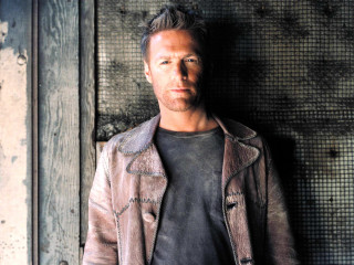 Man standing wall jacket black - a jacket free wallpaper for desktop