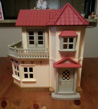 Toy dollhouse santa claus dog - free architecture wallpaper